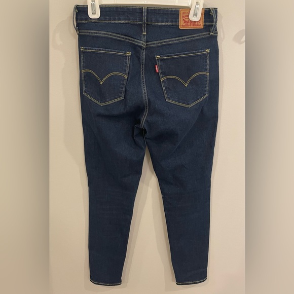 Levi Strauss & Co Jeans - Picture 5 of 10